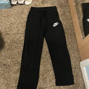 kids large nike sweats flare bottoms